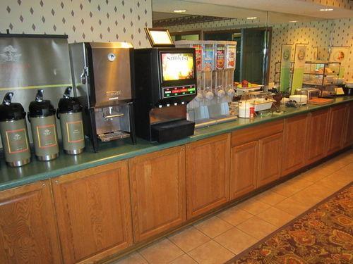 Country & By Radisson, Ames, Ia Hotel